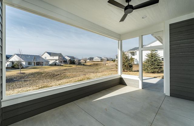 2608 Bentley Drive SW, Rochester, MN 55902