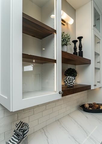 2608 Bentley Drive SW, Rochester, MN 55902