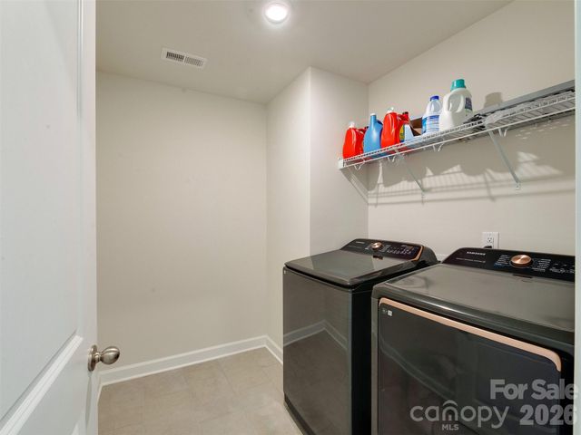 4009 Woodland View Drive, Charlotte, NC 28215