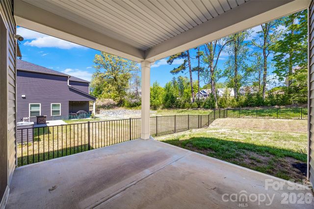 4009 Woodland View Drive, Charlotte, NC 28215