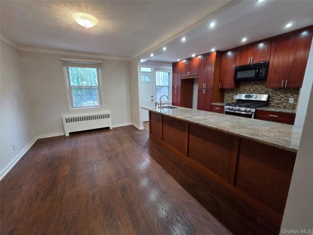 2129 Muliner Avenue, Bronx, NY 10462