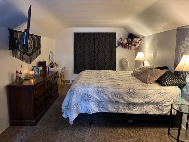 134 W Battell Street, Mishawaka, IN 46545