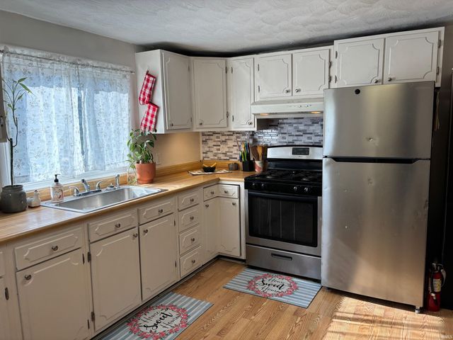 134 W Battell Street, Mishawaka, IN 46545
