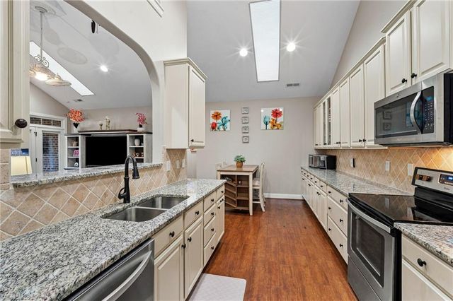 1701 Friedberg Village Drive, Winston-salem, NC 27127
