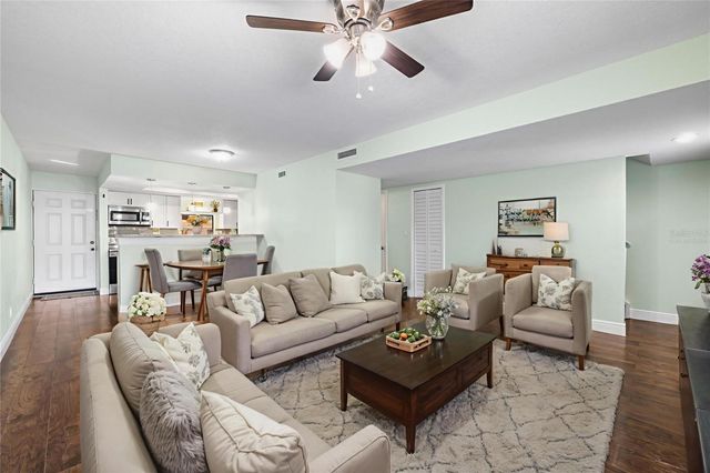 8606 PALM LANE, Temple Terrace, FL 33637