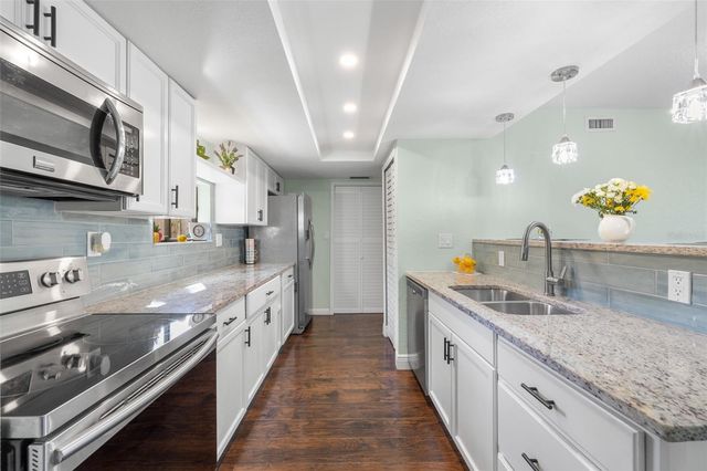 8606 PALM LANE, Temple Terrace, FL 33637