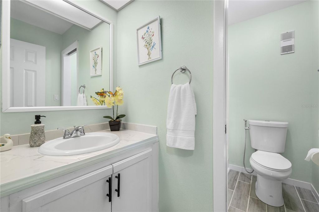 Image 25 of property listing at 8606 PALM LANE, Temple Terrace, FL 33637