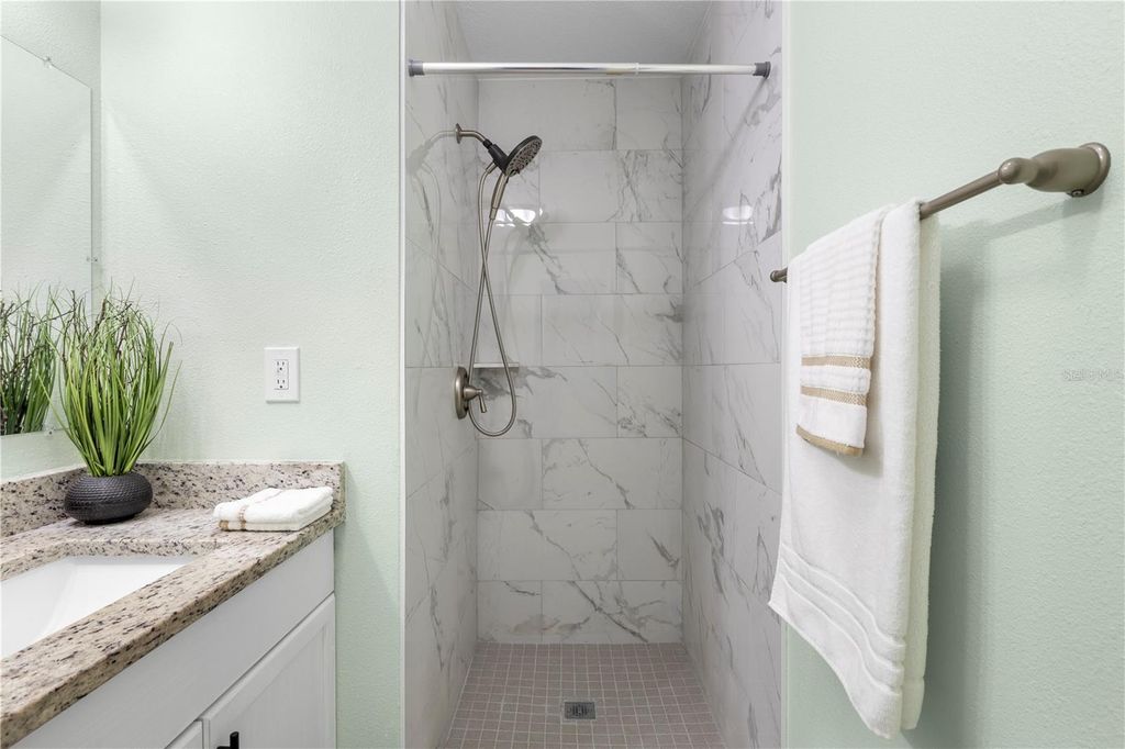 Image 33 of property listing at 8606 PALM LANE, Temple Terrace, FL 33637