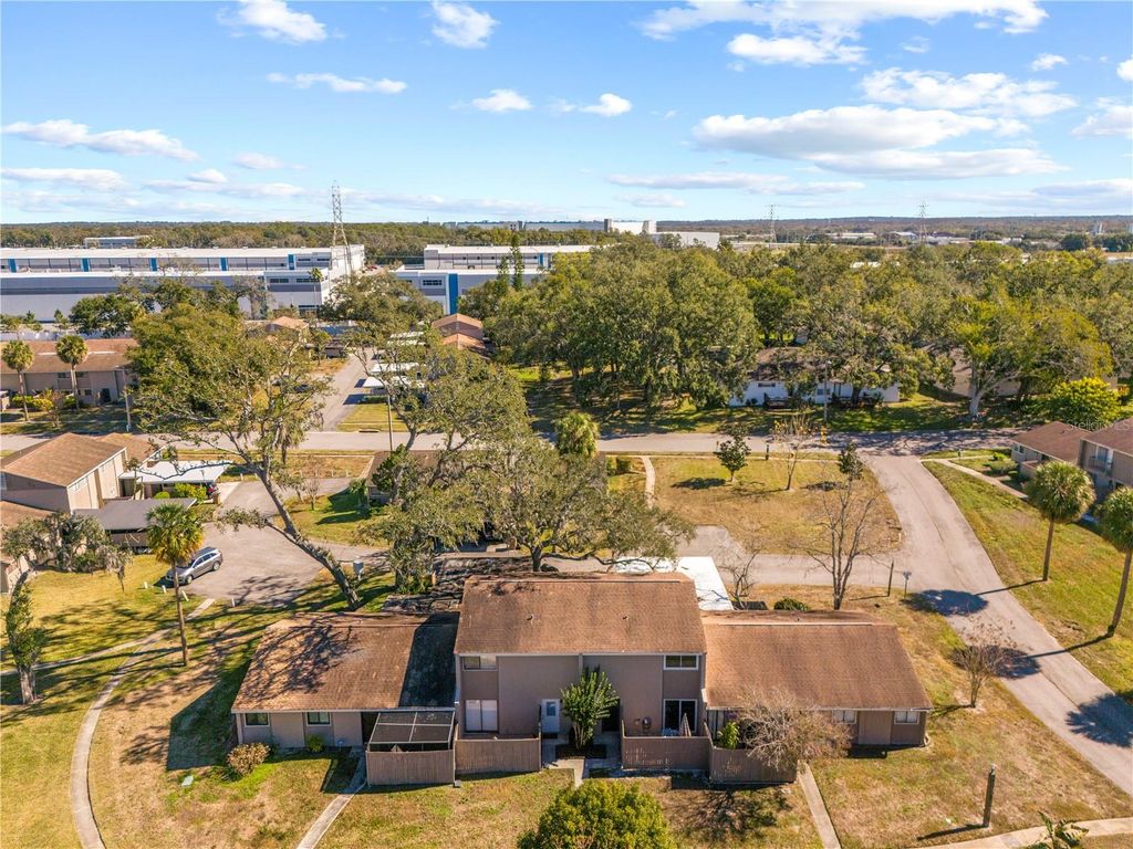 Image 44 of property listing at 8606 PALM LANE, Temple Terrace, FL 33637