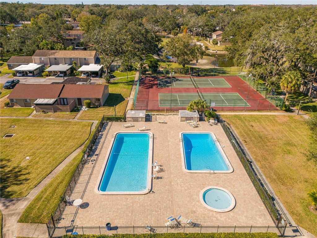 Image 46 of property listing at 8606 PALM LANE, Temple Terrace, FL 33637