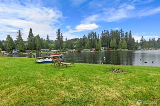 2702 Middle Shore Road, Snohomish, WA 98296