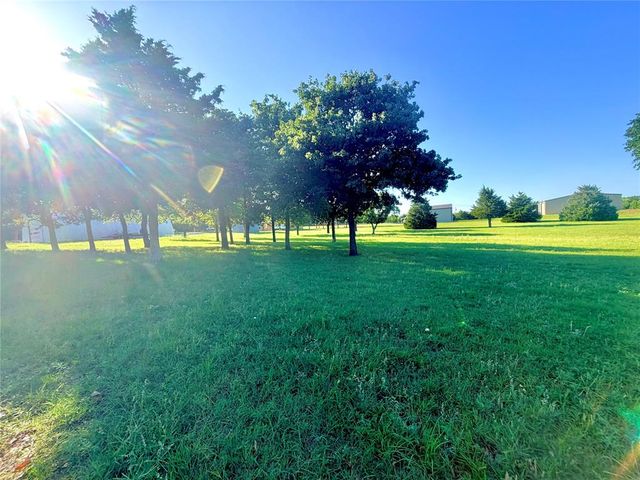 3150 N Bryant Avenue, Edmond, OK 73034