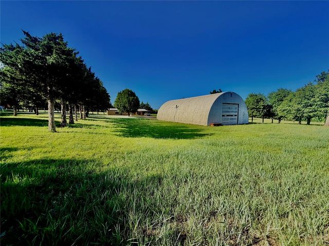 3150 N Bryant Avenue, Edmond, OK 73034