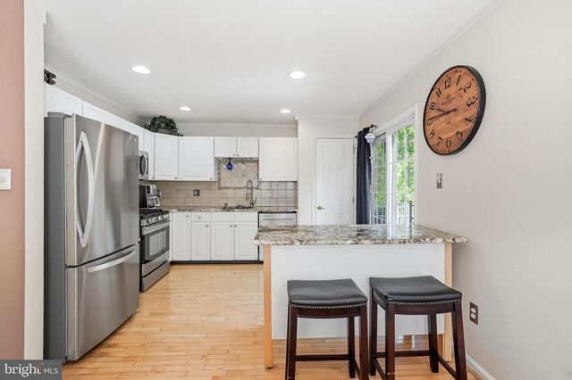 623 BARTON RUN BLVD, Marlton, NJ 08053