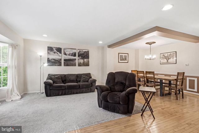 623 BARTON RUN BLVD, Marlton, NJ 08053