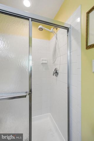 623 BARTON RUN BLVD, Marlton, NJ 08053