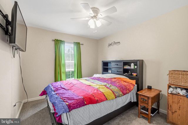 623 BARTON RUN BLVD, Marlton, NJ 08053