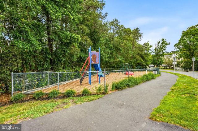 623 BARTON RUN BLVD, Marlton, NJ 08053