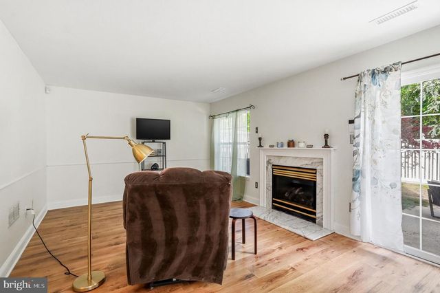 623 BARTON RUN BLVD, Marlton, NJ 08053