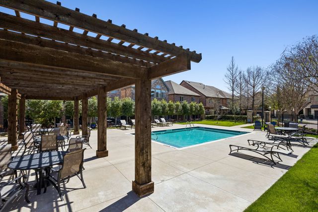 10589 Plumwood Parkway, Dallas, TX 75238