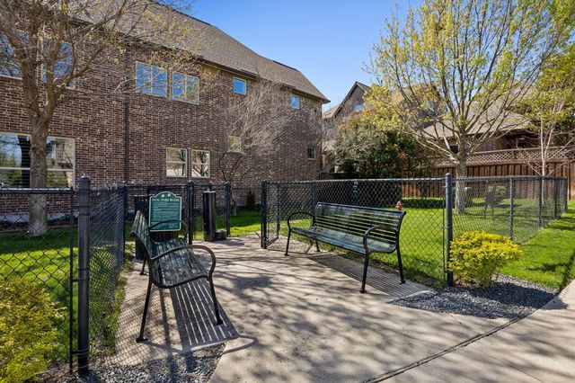 10589 Plumwood Parkway, Dallas, TX 75238