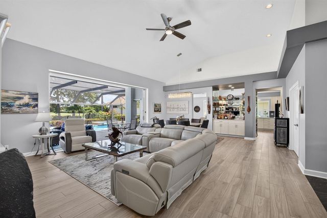 1306 SE Brewster Place SE, Stuart, FL 34997