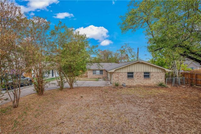 1313 Leacrest Drive, College Station, TX 77840