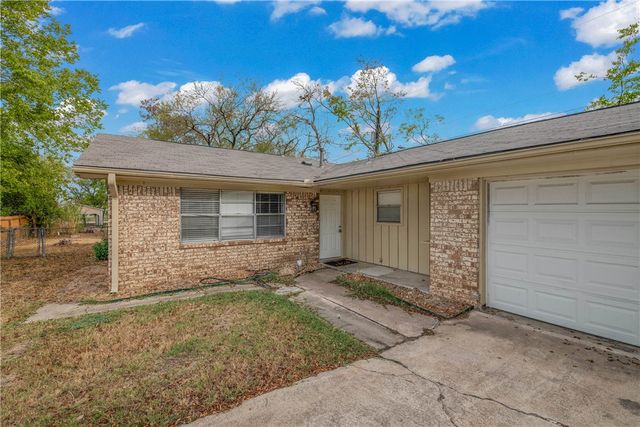 1313 Leacrest Drive, College Station, TX 77840