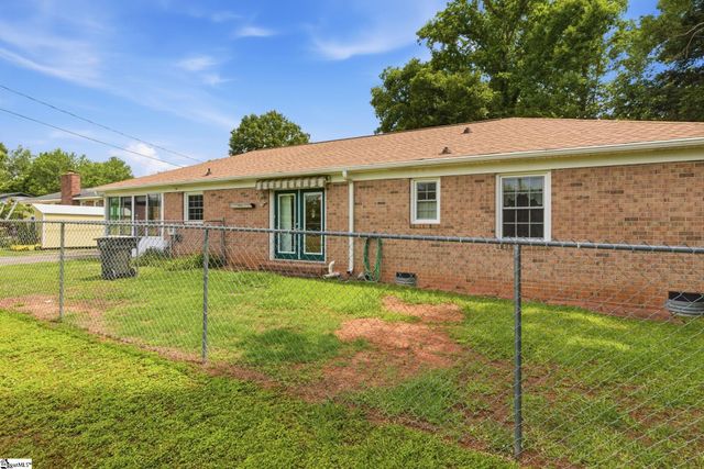 136 Country Club Road, Gaffney, SC 29340