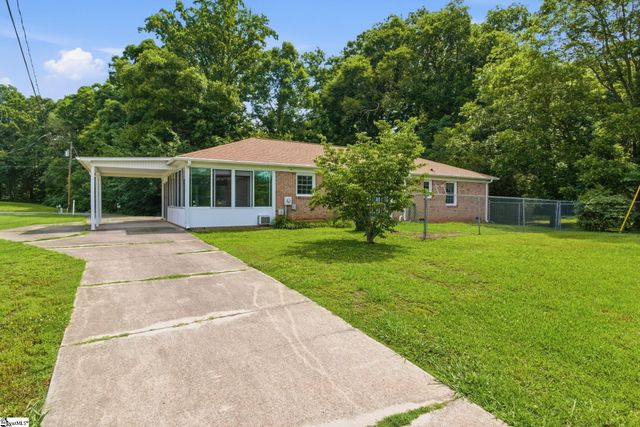 136 Country Club Road, Gaffney, SC 29340