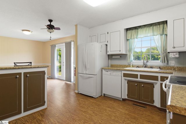 136 Country Club Road, Gaffney, SC 29340