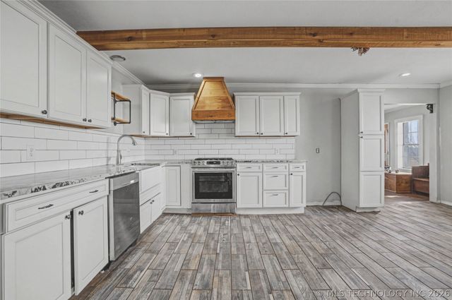 16812 N 97th East Avenue, Collinsville, OK 74021