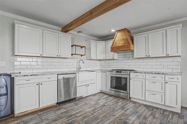 16812 N 97th East Avenue, Collinsville, OK 74021