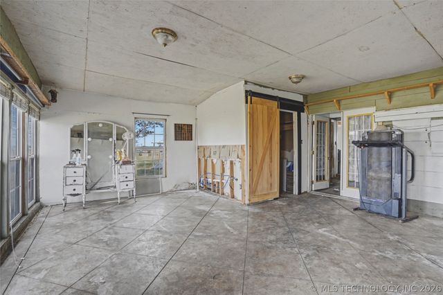 16812 N 97th East Avenue, Collinsville, OK 74021