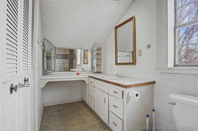 16812 N 97th East Avenue, Collinsville, OK 74021