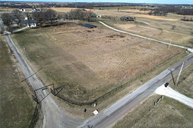 16812 N 97th East Avenue, Collinsville, OK 74021