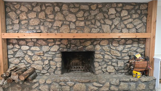 16812 N 97th East Avenue, Collinsville, OK 74021