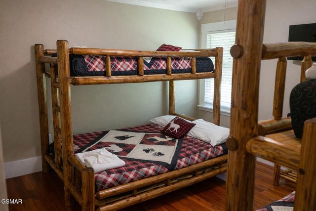 1463 Red Cedar Lane, Sevierville, TN 37876