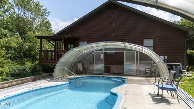 1463 Red Cedar Lane, Sevierville, TN 37876