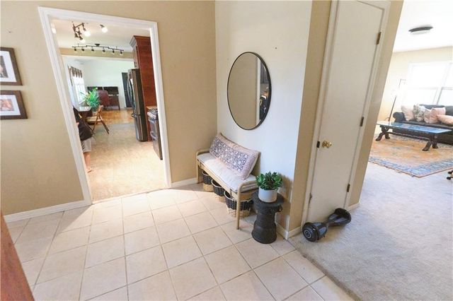 608 Sycamore Lane, Pittsburg, KS 66762