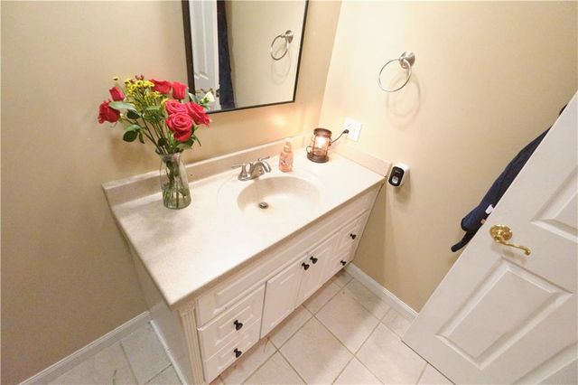 608 Sycamore Lane, Pittsburg, KS 66762