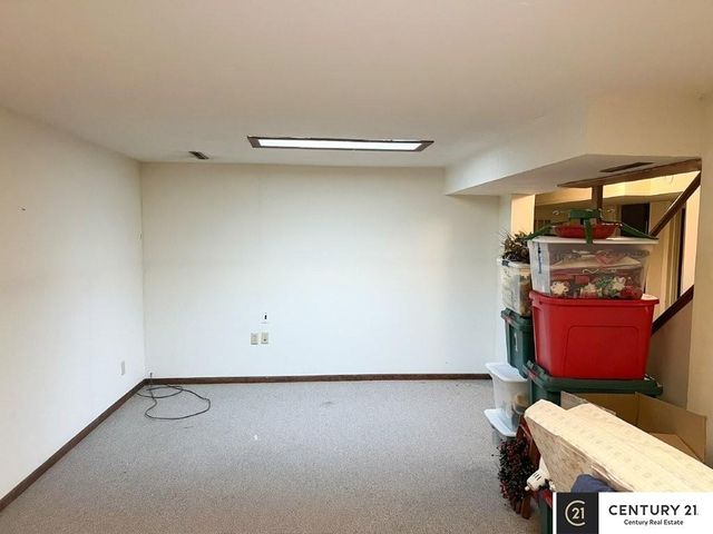 710 E Patton Street, Papillion, NE 68046