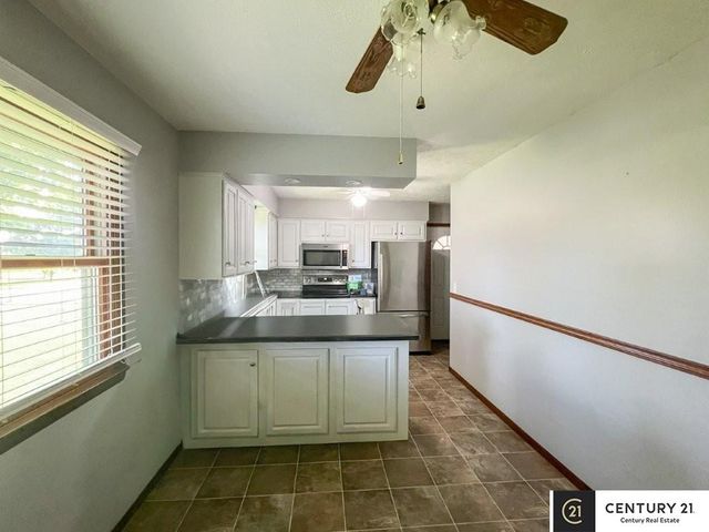 710 E Patton Street, Papillion, NE 68046