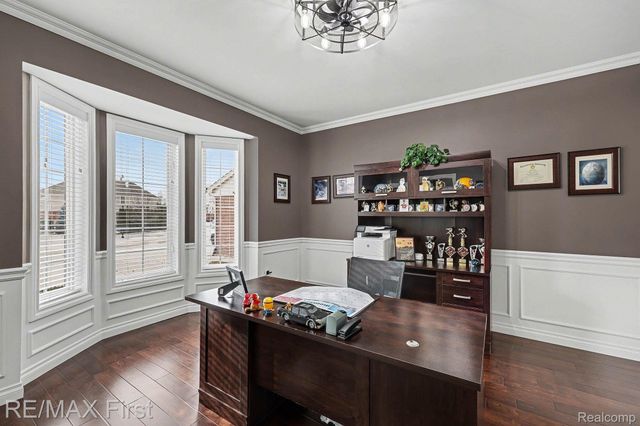 18011 Humber Bridge Drive, Macomb Township, MI 48042