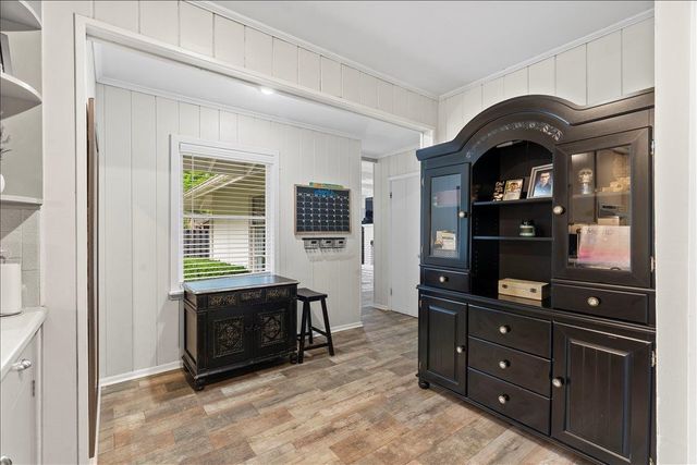 1093 PERKINS TER, Memphis, TN 38117