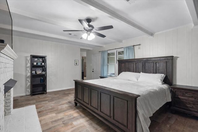 1093 PERKINS TER, Memphis, TN 38117