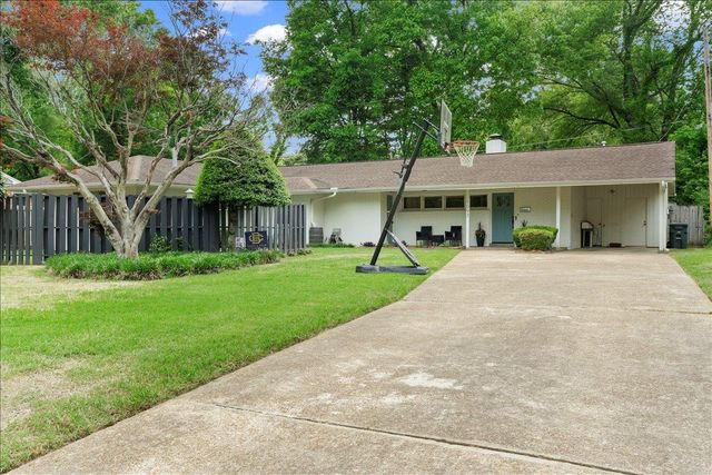 1093 PERKINS TER, Memphis, TN 38117