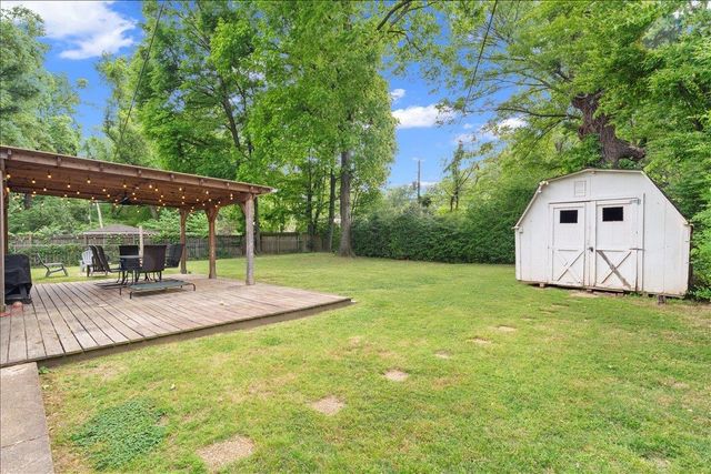 1093 PERKINS TER, Memphis, TN 38117