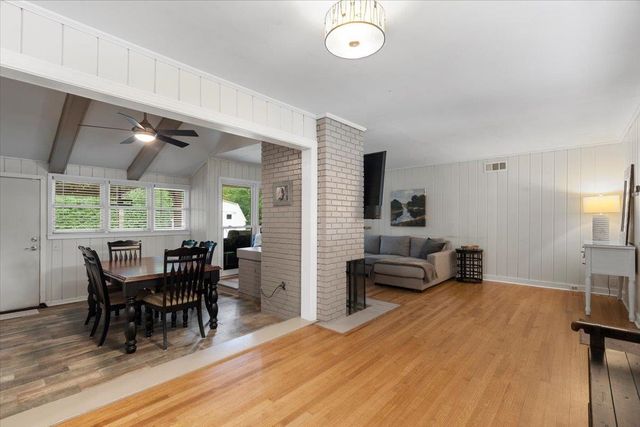 1093 PERKINS TER, Memphis, TN 38117