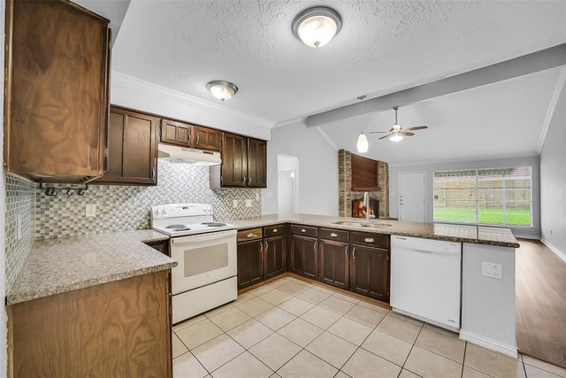 13618 Piney Oaks Drive, Houston, TX 77065